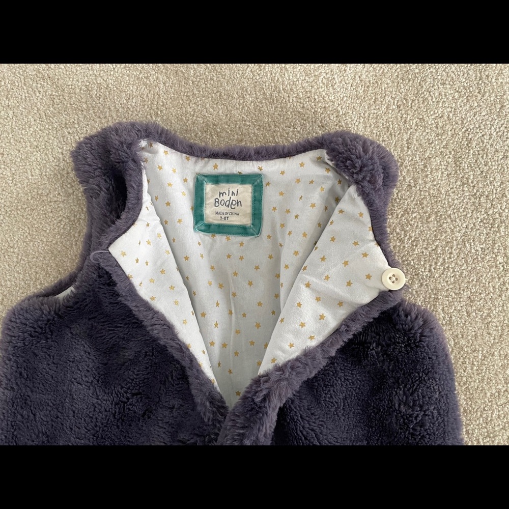 Mini Boden Faux fur vest
